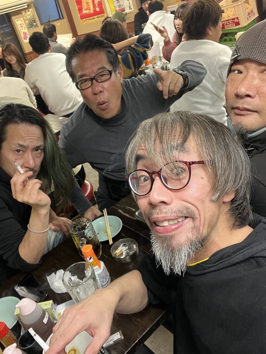 the マーキーさん復活宴中
今夜6時からライブです〜
