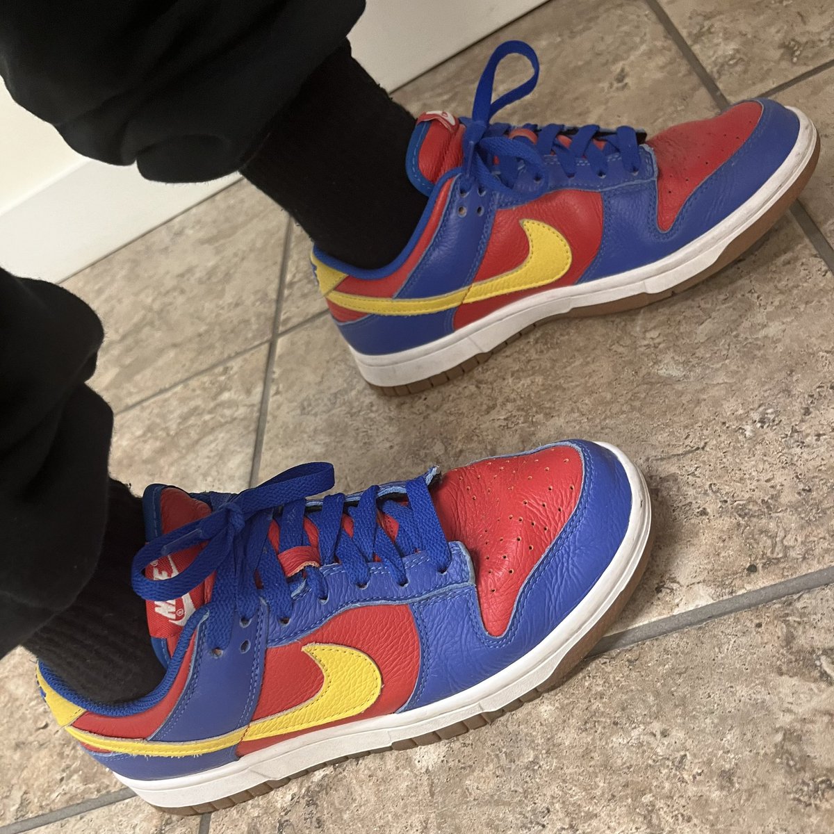 jaylaw22's tweet photo. 363/366
#kicksandfits #kicksandfitteds #kicksandcaps #fittedroyalty #hypebeastkc #teamfitted #neweracap #flyyourownflag #ladiesrockfitteds #rockyourkicks #nike #nikedunklow #nikebyyou #nwanaturals #hatclub #goodgreen #milb https://t.co/oWoEvSk8hd