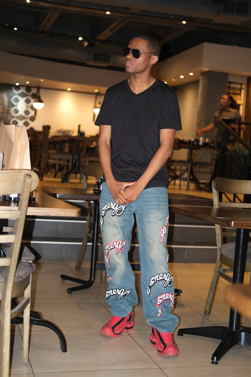 Englibeth's tweet image. Merry christmas to you fam

#englibeth