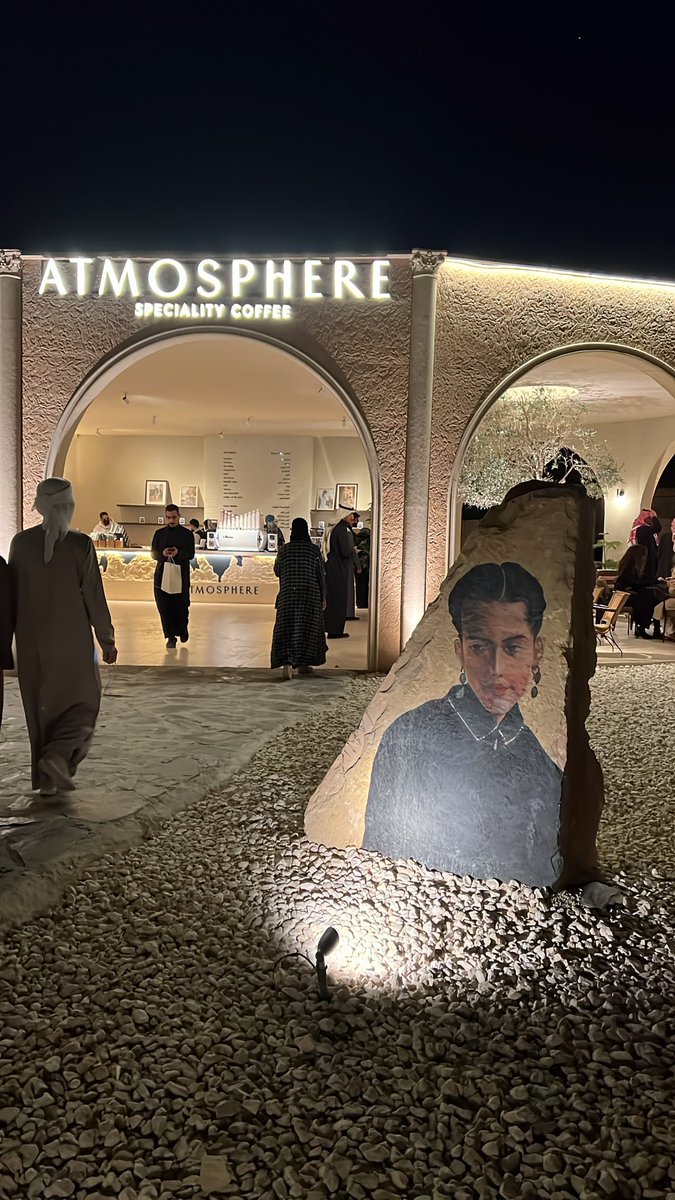 RAE0_'s tweet photo. "🌟 سمار، وجهة جديدة في الرياض! مكان يجمع بين الابتكار والتراث، حيث يمكنك الاستمتاع بتجارب فريدة من نوعها، لا تفوتوا فرصة زيارة هذا المعلم الرائع! 
#العمارية #سَمار https://t.co/6Qj3SLGE28