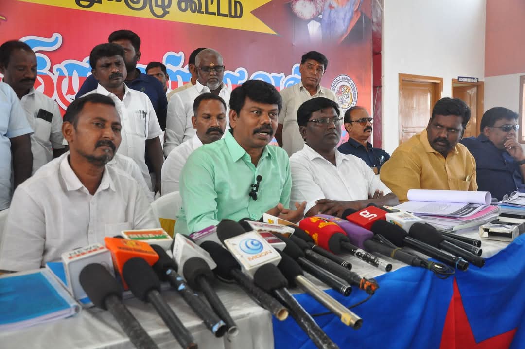 senthamilan2757's tweet photo. திச.29. இன்று மாநில பொதுக்குழு கூட்டத்தில்  தமிழின தளபதி அண்ணன் #நாகை_திருவள்ளுவன் அவர்கள் செய்தியாளர்களை சந்தித்து சமகால அரசியல் குறித்து பேட்டியளித்தார். https://t.co/pCoLa4YLi6