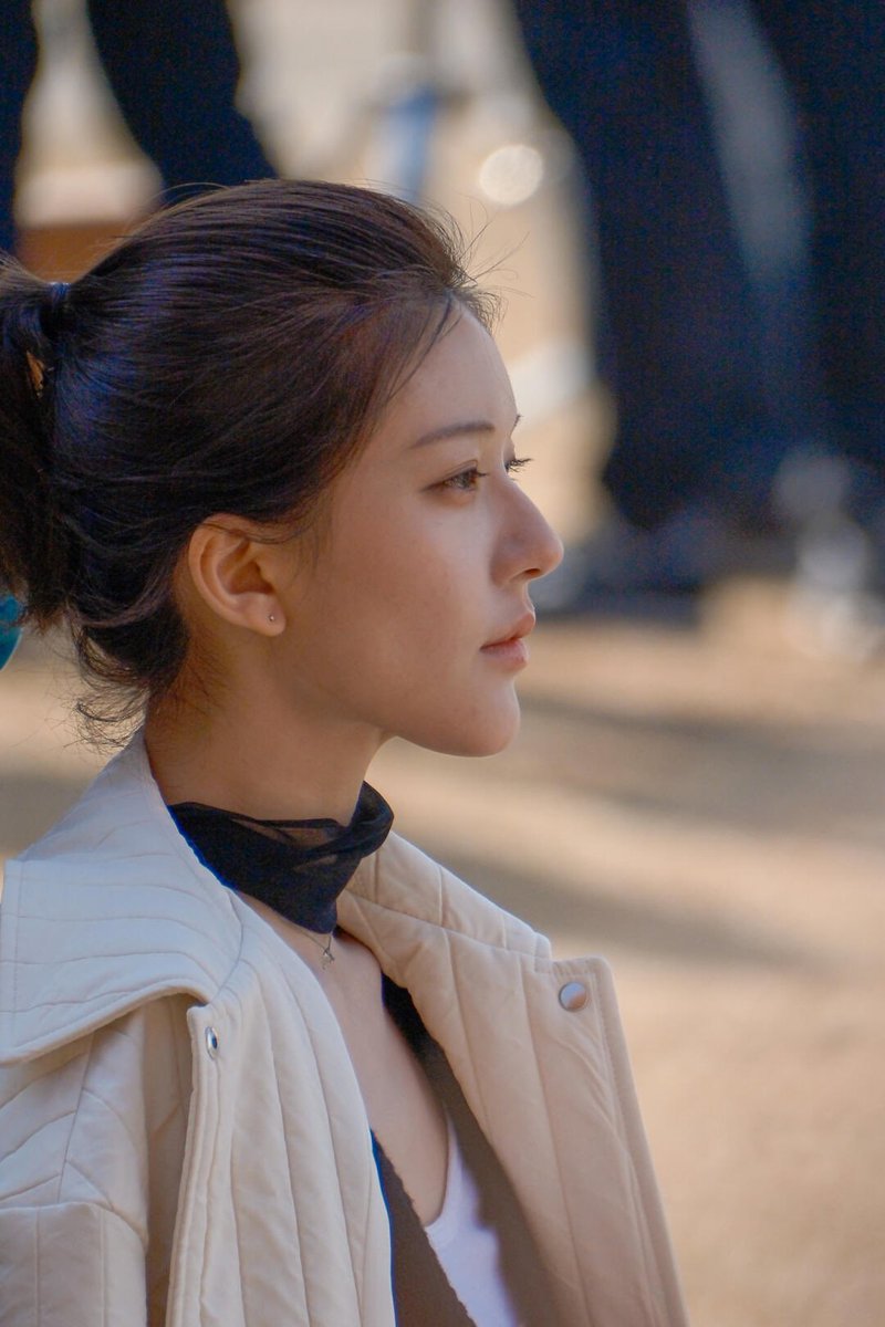 M_ommyBear's tweet photo. She was a happy healthy bubbly girl filming LA! Her health deteriorated filming AL! We demand official statements from DengKe and Yinhekuyu Media studio of all courses that leads to the delay of Lusi administration to hospital. The truth! Explain ! 

 #TruthForZhaoLusi https://t.co/SrG69YJjXa