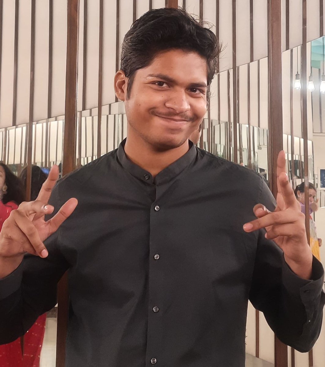 itzkaushal7's tweet image. Like a black magic. 🖤✨🤍

#kaushalsingh