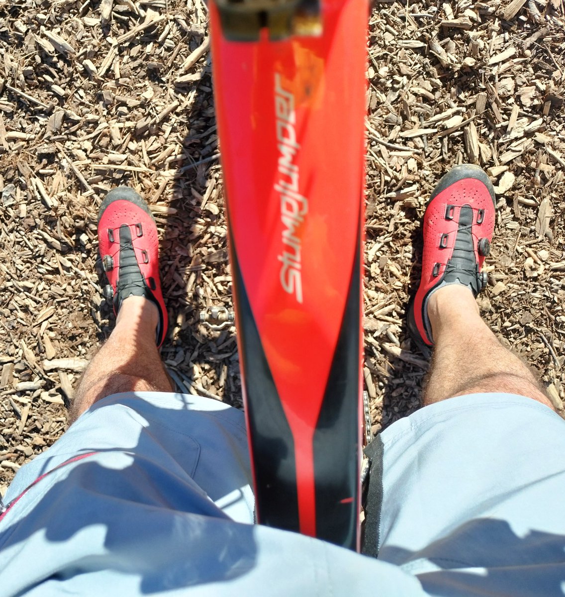 Pedazo de zapatillas #madeinspan de los amigos de <a href="/LuckBike/">Luck Bike</a> que estreno hoy . Sujeción, confort, seguridad...  sólo falta que mis piernas estén a la altura. Gracias!
