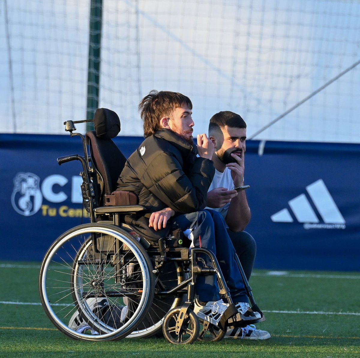 DonGudeli tweet media