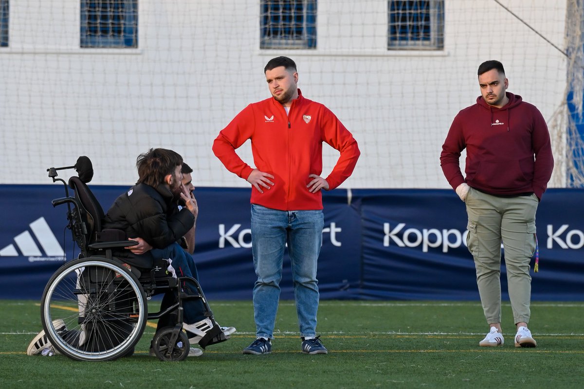 DonGudeli tweet media