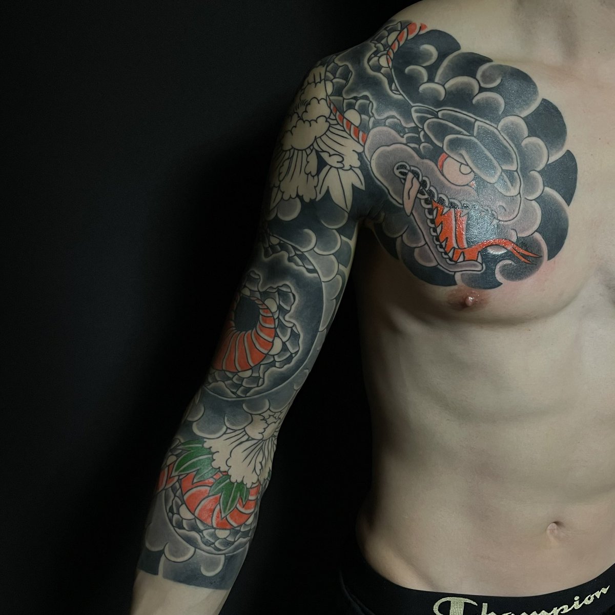 蛇と牡丹 七分かいな snake and peony 3/4sleeve with chest panel in