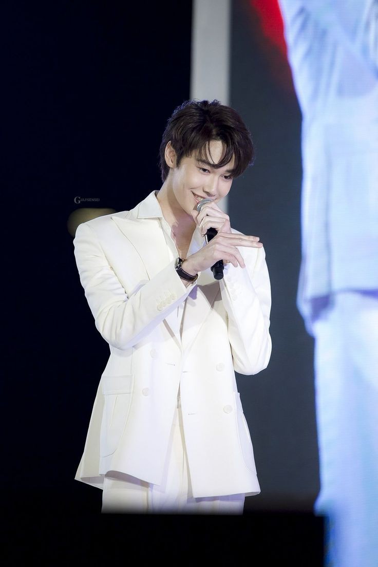 <a href="/Neovenly/">SEE YOU AGAIN, MORTALS🩵</a> ͏

͏

“Bener-bener sambutan yang ga terduga.” Dimas kembali masuk ke atas panggung sembari bertepuk tangan, mengapresiasi ketiga Guardians yang sudah memberikan sambutan.

͏

͏