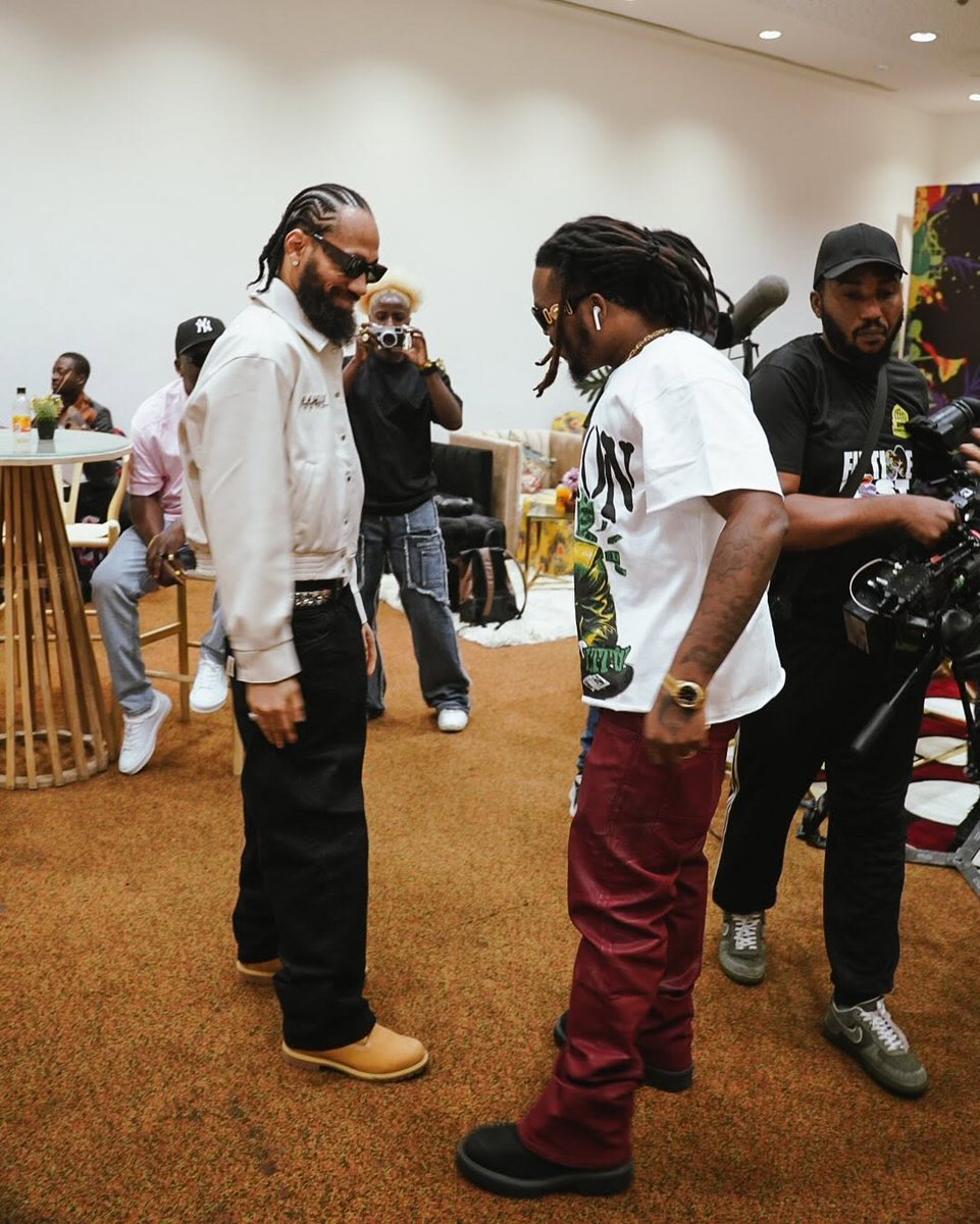 SnehQueenBee's tweet image. 2012                                                                      2024