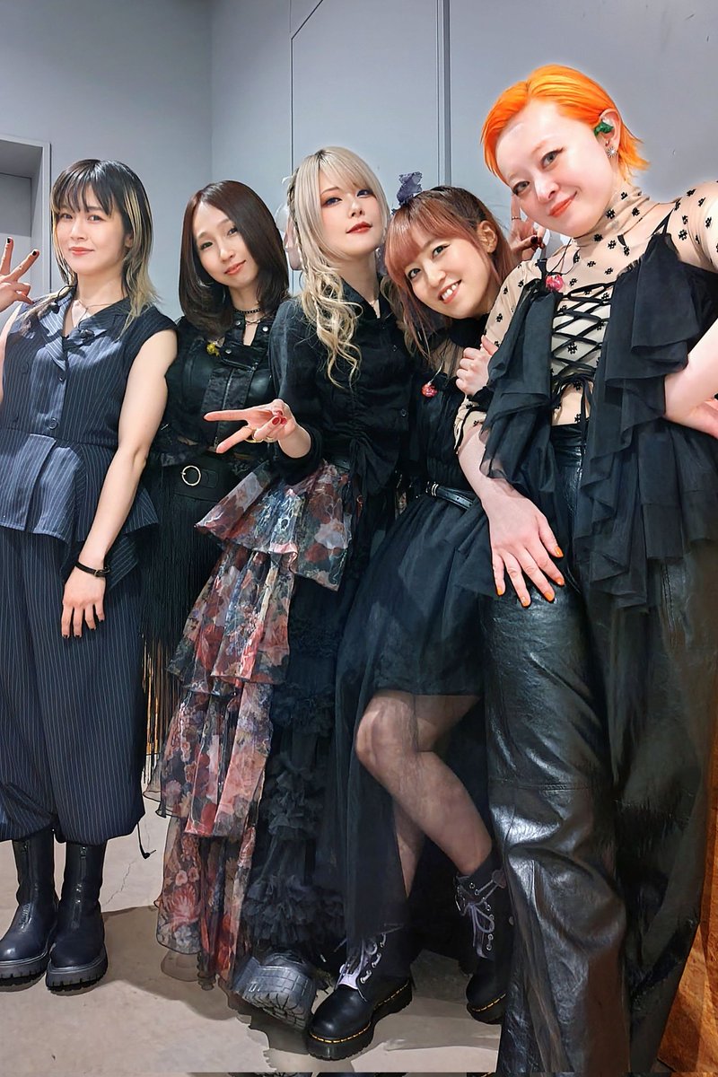 DOLL$BOXX (@dolls_boxx) / Posts / X