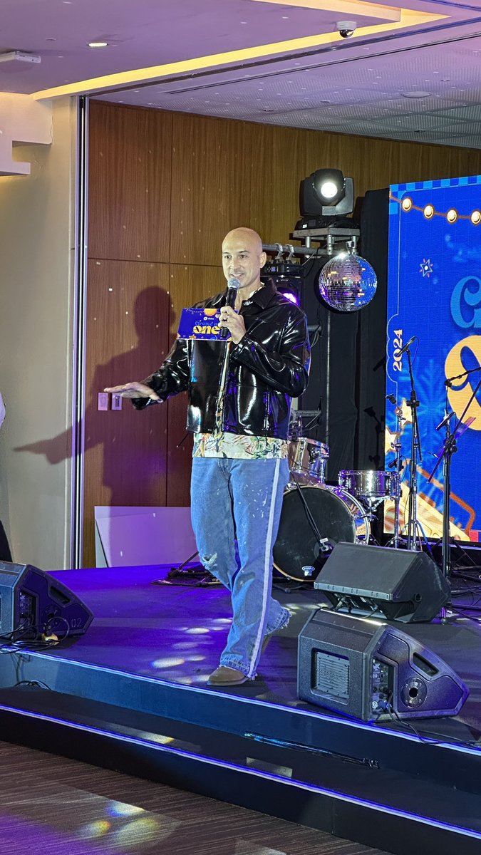 vmgasia's tweet photo. Let’s groove tonight 🕺🏻 KC hosted @enjoyGLOBE’s Year-end Party! 🪩✨ 

#KCMontero #VMGTalent #HostingPH #HostPH https://t.co/I2fzTc6vt7