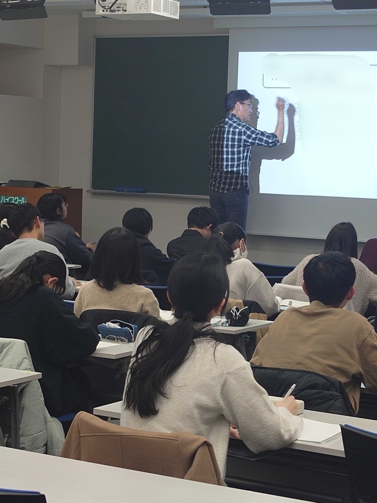 本日御茶ノ水校は、林修先生の高2東大現代文、高3東大現代文(共通