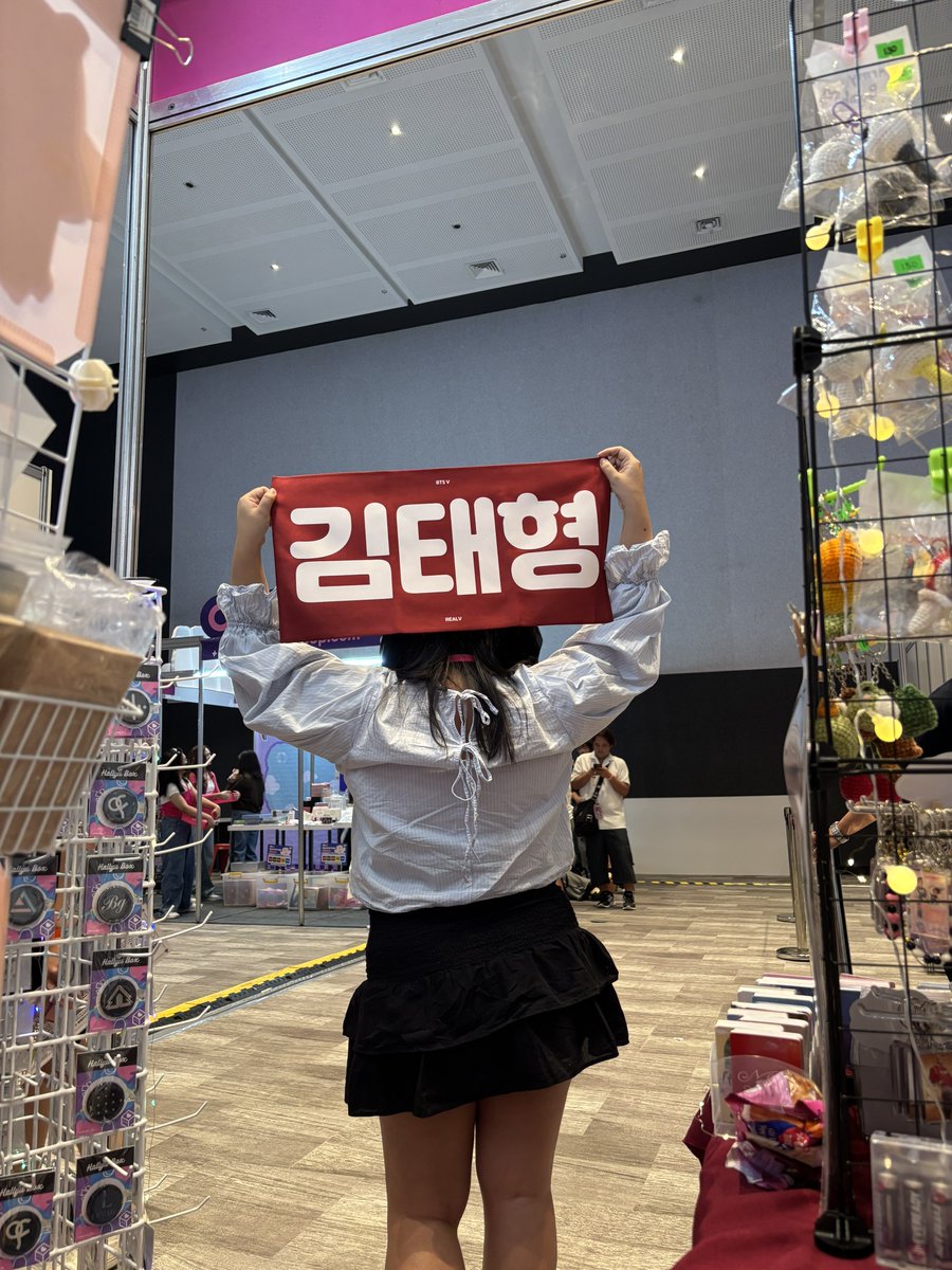 HallyuBoxPH's tweet photo. BTS Taehyung Squid Game inspired cloth banner still available at Hallyu Box booth here at #KPOPCON12! 😍 https://t.co/LPHyY1eBcP