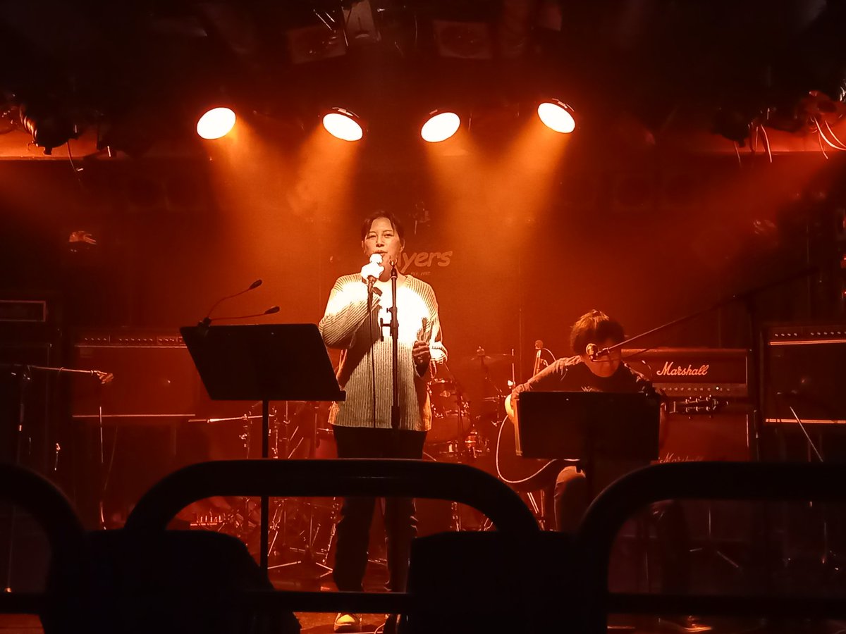tojo5313's tweet photo. 本年最後のライブ参戦です🕋🎤🕺
#ZARDuo #Ayers https://t.co/nnXTUEx9Me