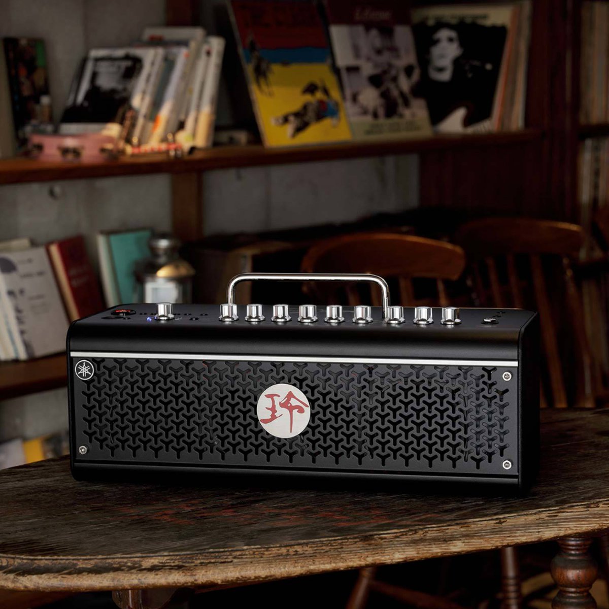 kurosawaBC's tweet photo. 【販売予告】 YAMAHA THR30II Wireless TAK MATSUMOTO 血眼で探す方も多い本モデルが奇跡の3台入荷！ 2025年1月4日（土）クロサワ楽器日本総本店1Fにて販売！ 詳細、ご購入方法は後日公開致します。  #Bz #TAK MATSUMOTO #松本孝弘 #YAMAHA #THR30II Wireless TAK MATSUMOTO #ギター https://t.co/Ye04NpbPUj