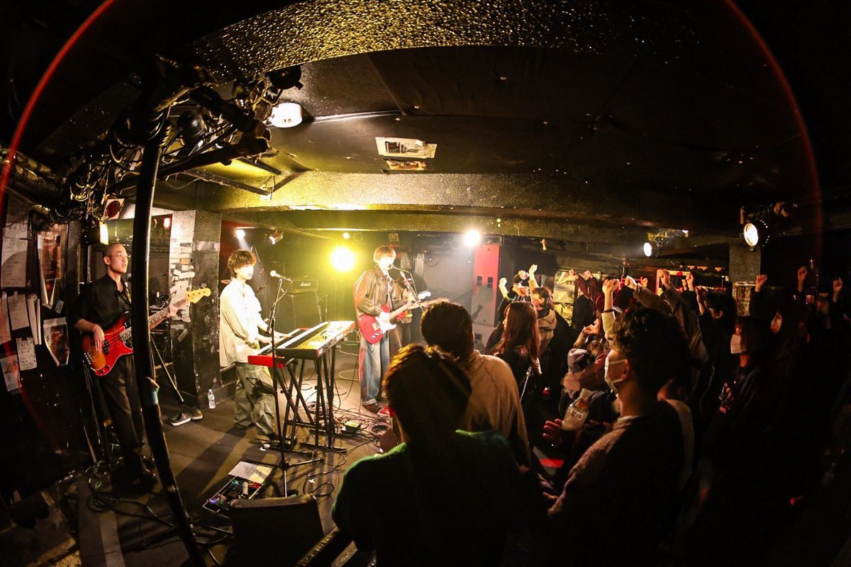 Toy4gen's tweet photo. 皆さんお久しぶりです。
Clam Crust活休前ラストライブシークレットで電撃復活しました。これがほんとに最後です。来てくれた皆さんありがとうございました。 https://t.co/zLkXPEc4Px