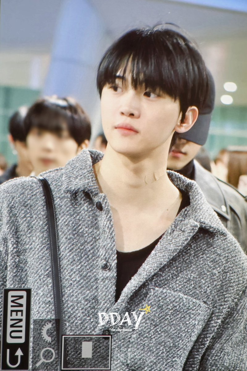 241229 ICN 🛩

2024년 마지막까지 고생했어🥹
조심히 가👋

#루네이트 #LUN8 #ルネイト
#도현 #박도현 #DOHYUN #ドヒョン