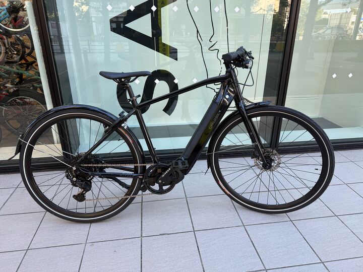 buychari's tweet image. 【有明店 店舗情報🚲】
本日はこちらのE-BIKEをご紹介！

MIYATA CRUISE I CS 5080 2024年モデル

楽に坂を上りたいでもかっこよく移動したい。
そんな方にお勧めの自転車です。

店舗にて試乗もできますので是非お試しあれ～

#バイチャリ
#有明ガーデン店
#MIYATA