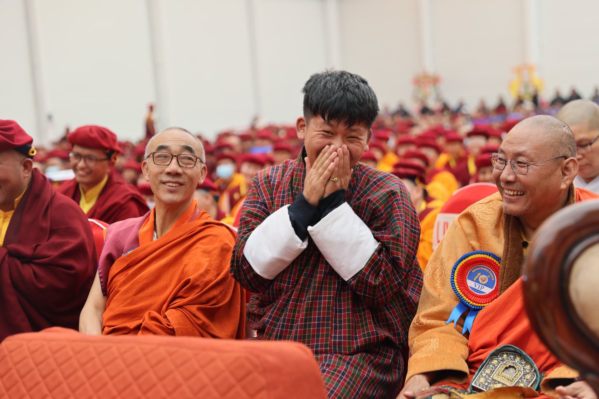 The new book, "#DawnSparkle," has just been launched! This book is a collection of teachings compiled by senior nun and teacher Lopon Tingdzin Zangmo from Igoo village in Ladakh. Lopon Tingdzin Zangmo teaches regularly at Druk Amitabha Mountain and to Sanghas around the world.
