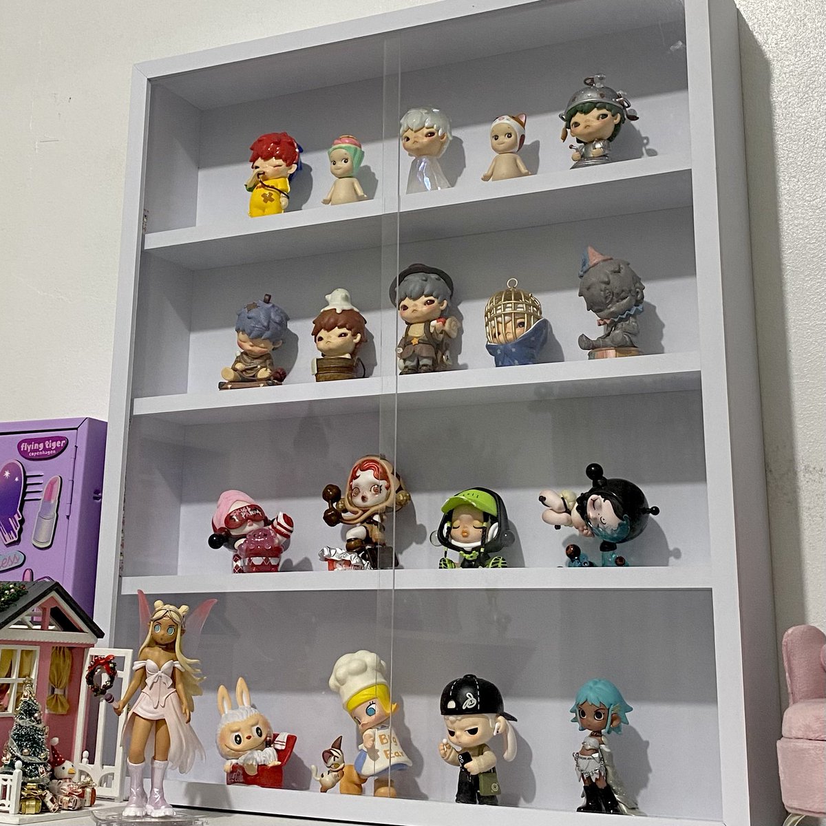 the only thing i gained this year is an obsession for blind boxes