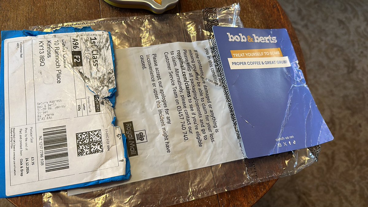 EmMcNeill's tweet photo. @BobandBerts how can I get in touch about a gift card that’s been stolen from the post this is what we received ? https://t.co/AzStR5Uk91