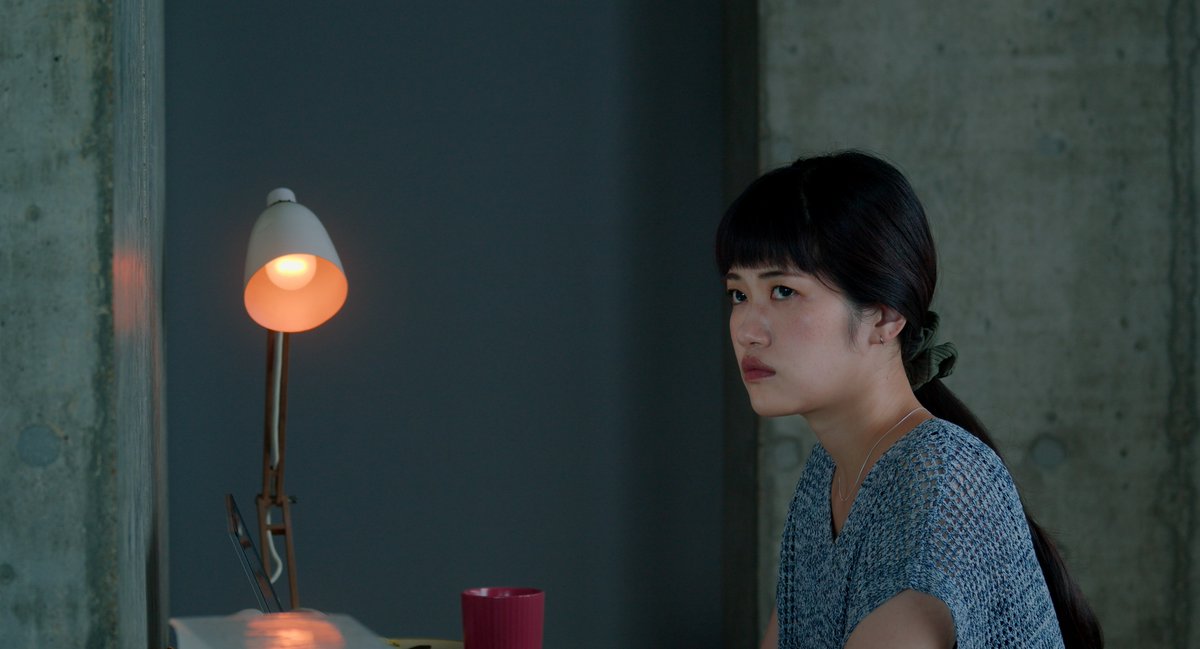 musashinokan123's tweet image. 【新作情報】

＃二宮健×＃山西竜矢×＃荒木伸二 
日本映画を拡張してきた映画作家たちによる現在地。

🎬2025年1月24日(金)公開📽️
『＃Moirai ＃モイライ』

人間の運命をつかさどる三女神「Moira」をモチーフに、現代映画作家の人が、異なる3つの世界を描く短編映画集―。
shinjuku.musashino-k.jp/movies/43461/