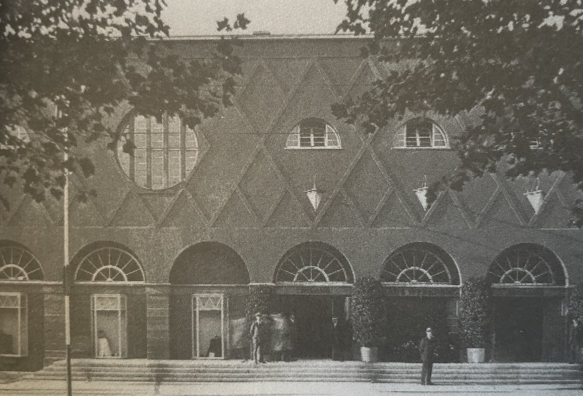 Lilly Reich. 
Seu del Deutscher Werkbund, Frankfurt. 1925