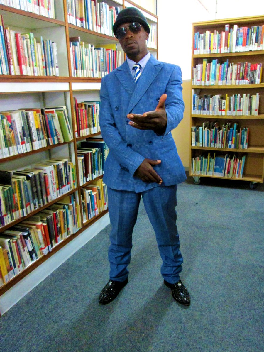 jeisiebassie7's tweet image. #Walkingbook 
#Knowledge 
#Deeperunderstanding 
#JEISIEBASSIE