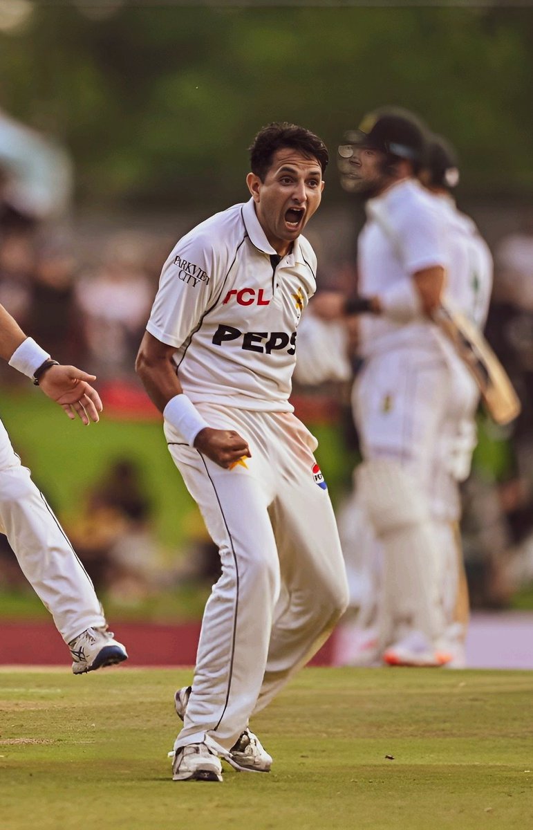 Cricket_istic's tweet image. Bro made day 4 worth watching .

#MohammadAbbas #PAKvSA