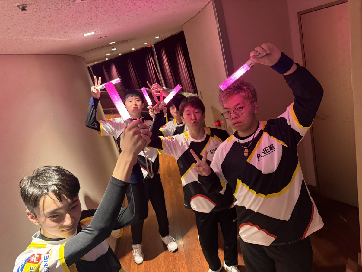 Saltro_'s tweet photo. NASEF JAPAN 全日本高校eスポーツ選手権  Valorant部門 3位🥉

ローテやフェイクの仕方など課題は残りますが、ランク差など考えたら凄く戦えていてスクリムの成果を実感できる試合内容でした。

また来年リベンジに帰ってきます‼️ https://t.co/OZ1LmVcuVf