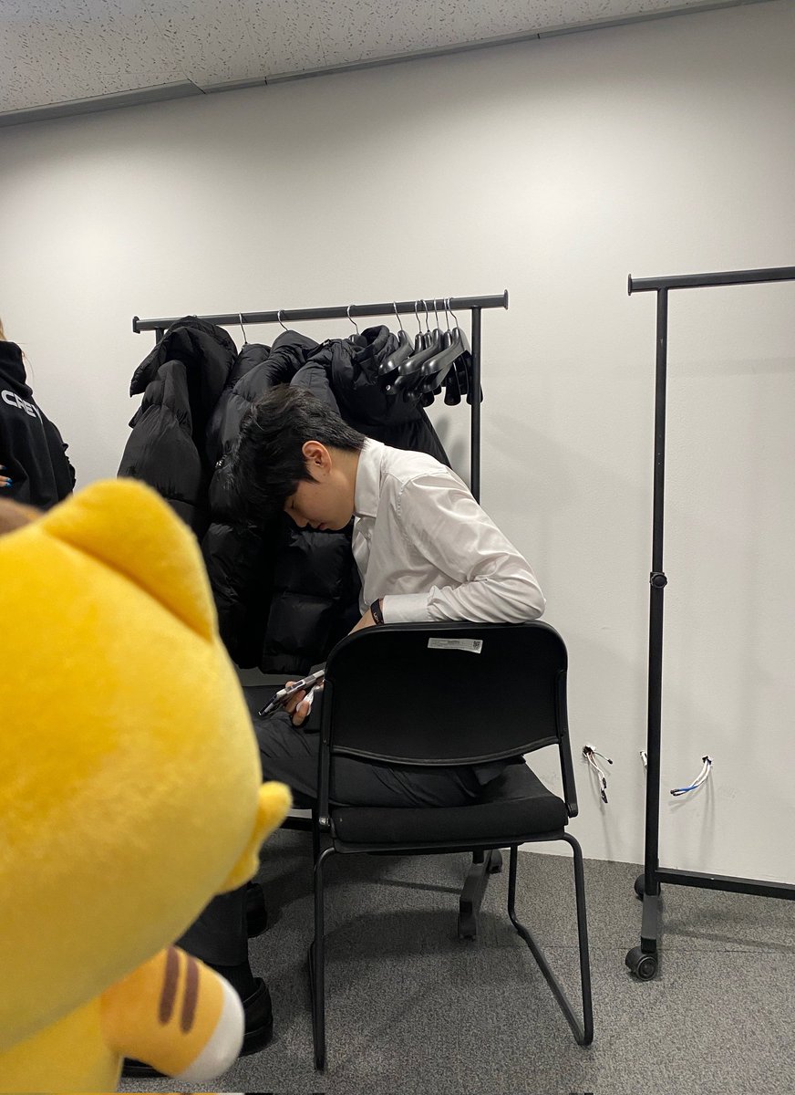 chovychobi's tweet photo. OH MY GOD https://t.co/2D4pH5F82z