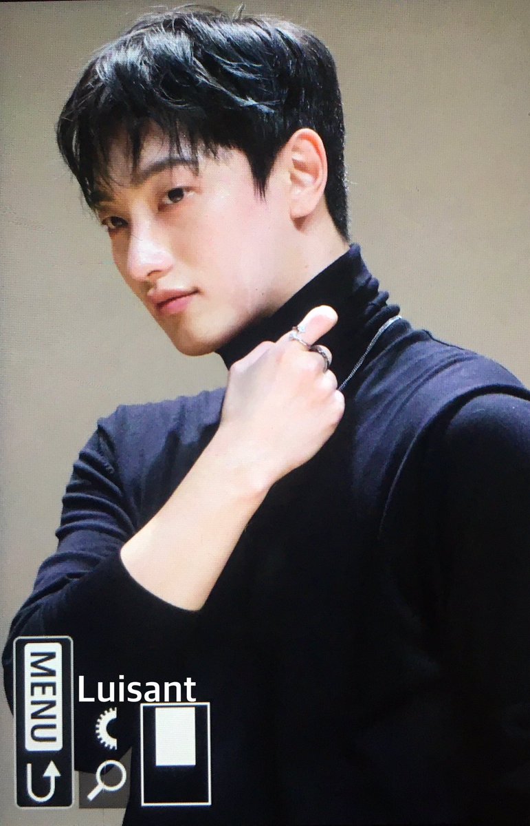 241229 사웨 밋그✨
영준아 오랜만💙

#배너 #VANNER #영광 #영준 #안영준  #YEONGGWANG