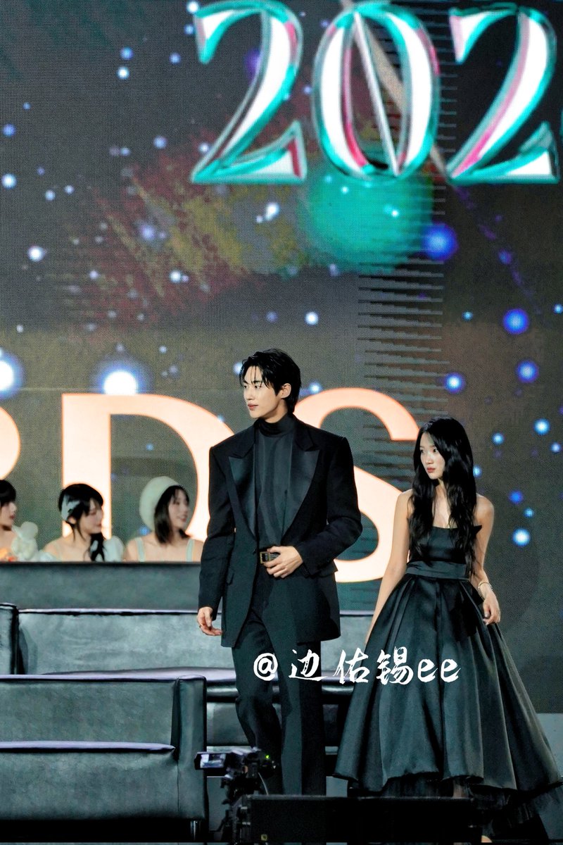 ❤️❤️ 공듀님 왕쟈님 내려오십니다 2
#변우석 #김혜윤