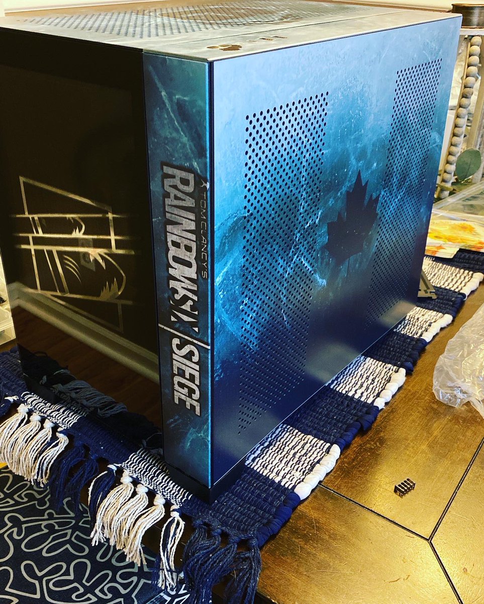 HavocPCs's tweet photo. @Gunnar_r6 If you would want to take it a step further and actually get a custom one made with a theme I’d be happy to build you one.  Check out my site. https://t.co/CBAxuZhrPH https://t.co/q6j6ra4Ptb