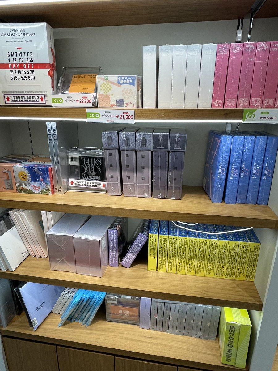 핫트랙스 왔는데 어떤 앨범을 사야 될지 모르겠어요.. 한 개만 추천해주세요ㅠㅠ