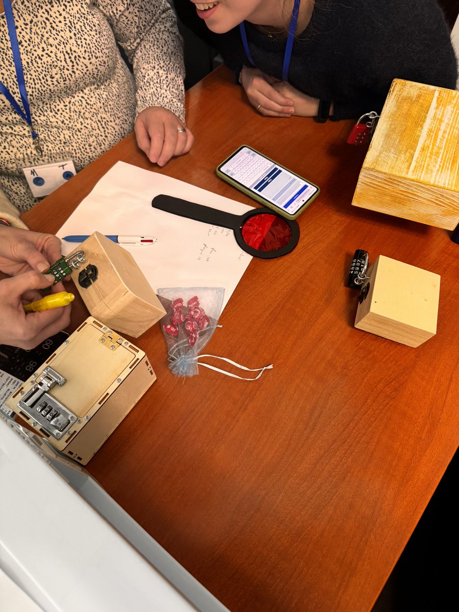 MartinTorral's tweet image. Algunas fotos de una Escape Room sobre sepsis que hice para SEPTICETE 2024 #gamificacion #escaperoom #enfermeria