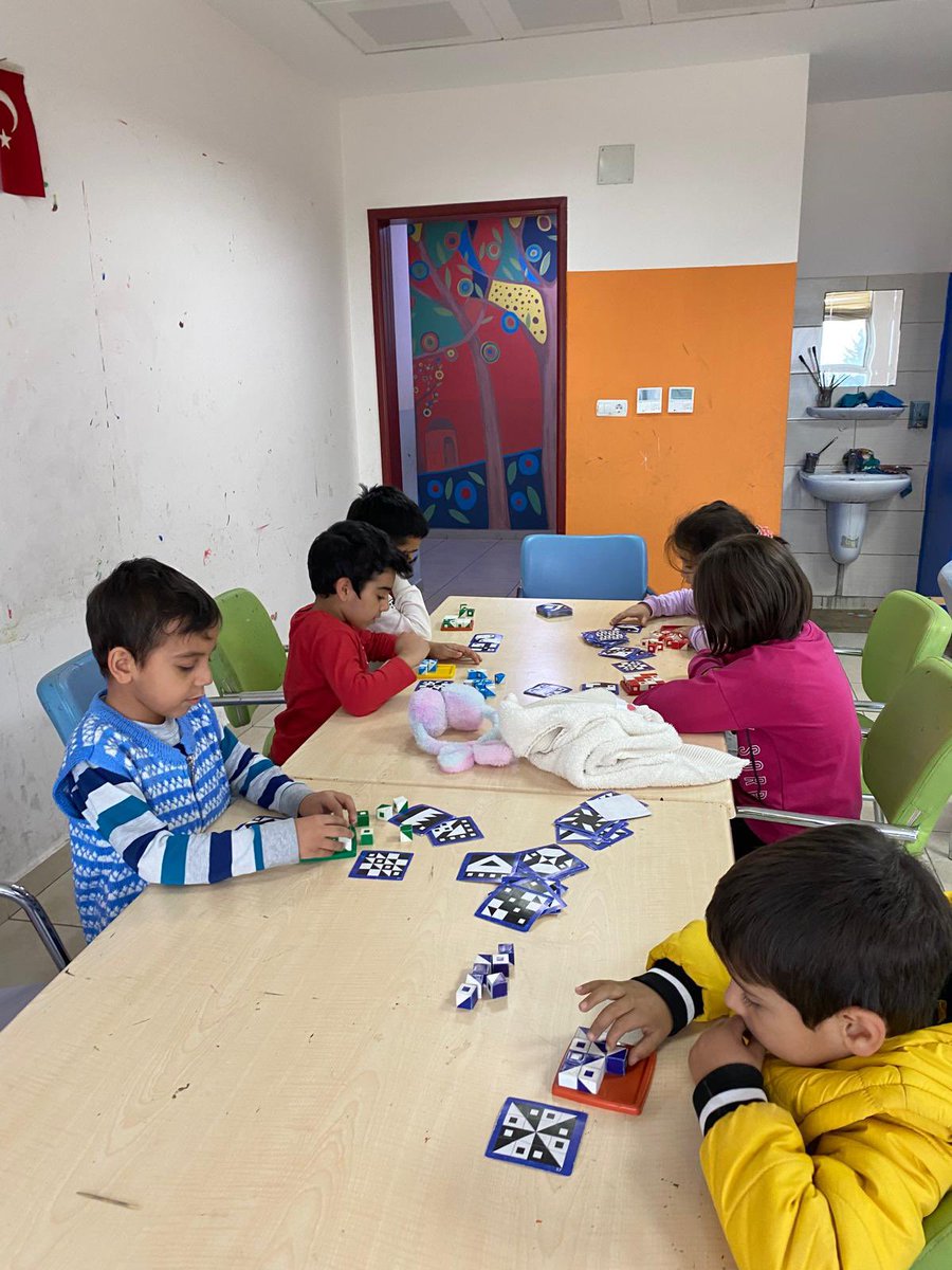 GSB_KadirliGM's tweet photo. 🎯 Akıl ve Zeka Eğitimleri Merkezimizde Devam Ediyor
Eğlenirken öğrenmek, strateji geliştirmek ve zihinsel becerilerini güçlendirmek ister misin? 🧠✨
🌟 Sen de bu keyifli eğitimlere katılmak için merkezimize davetlisin!
📍 Adres: [Yeni Mahalle Hasan Dede Bulvarı No:15] https://t.co/Qo8pPp5ZQe
