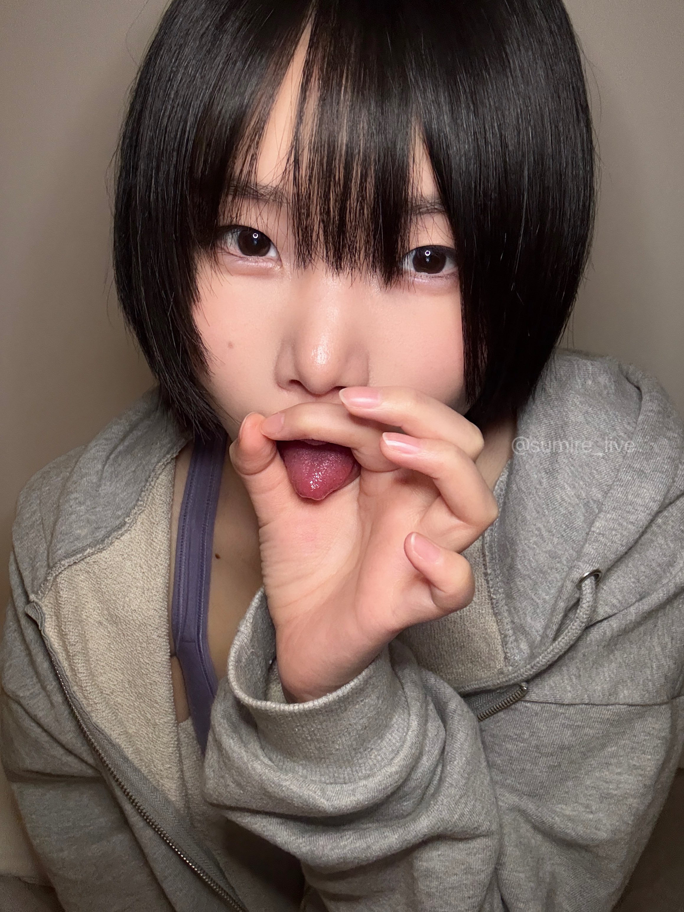 今夜ペロペロしに行ってもいい？※音あり推奨｜すみれchさん（@sumire_live）