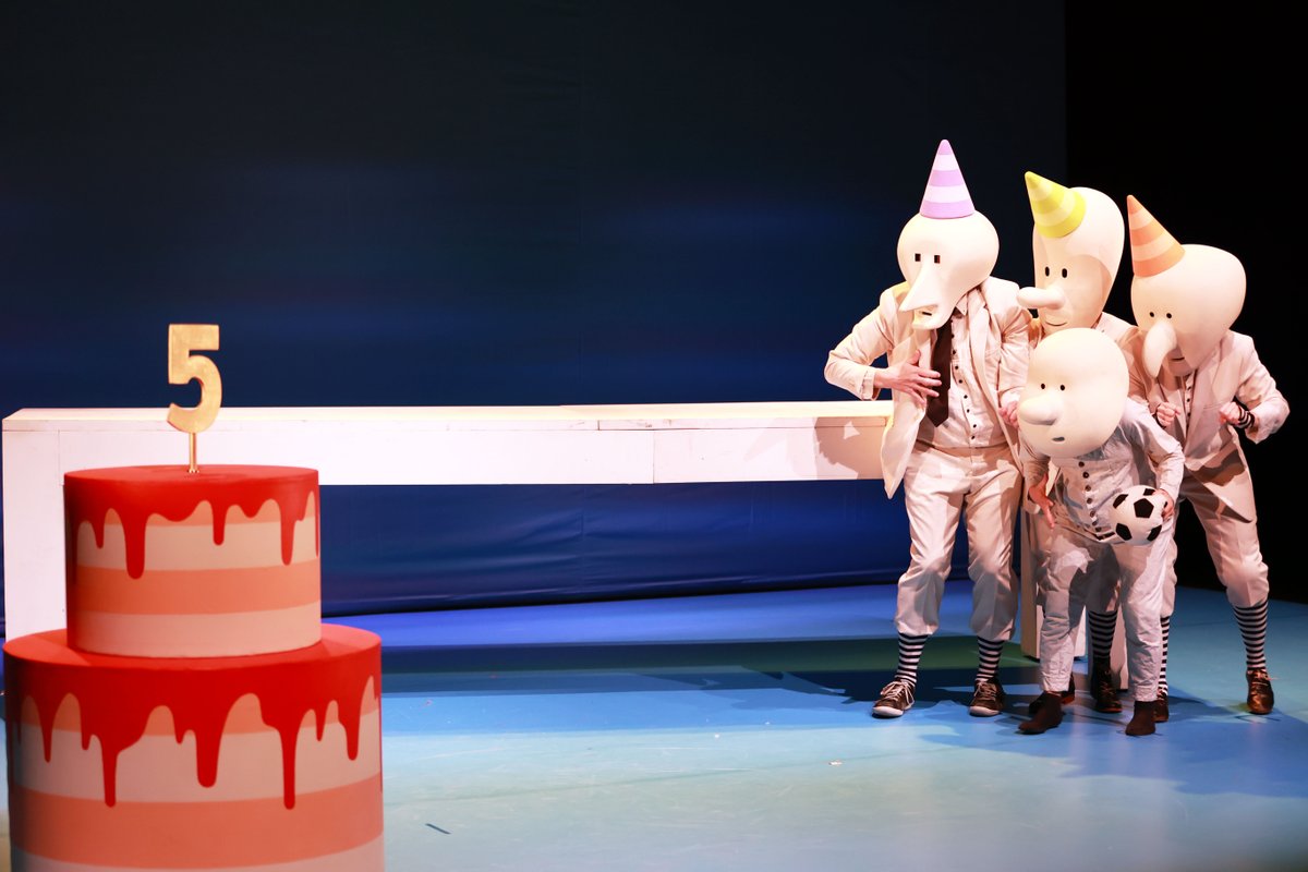 ❄️ Hoy a las 18h decimos adiós a 'Mr. Bo'. Última oportunidad para disfrutar de esta comedia en familia en #Nave10Matadero

📎Más info: nave10matadero.es/actividades/mr…