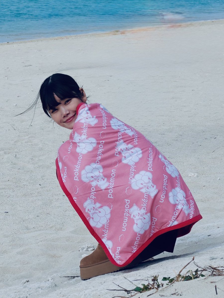 agent_ponkotsu's tweet photo. 不貞腐れてた過去の自分に、将来お前は晴れた沖縄の海でチッチの写真を撮れるぞと伝えたい

#セントチヒロ・チッチ  
#CENT  
#CENT沖縄　
#眺めてるだけで幸せ https://t.co/xaAAq0KG3J