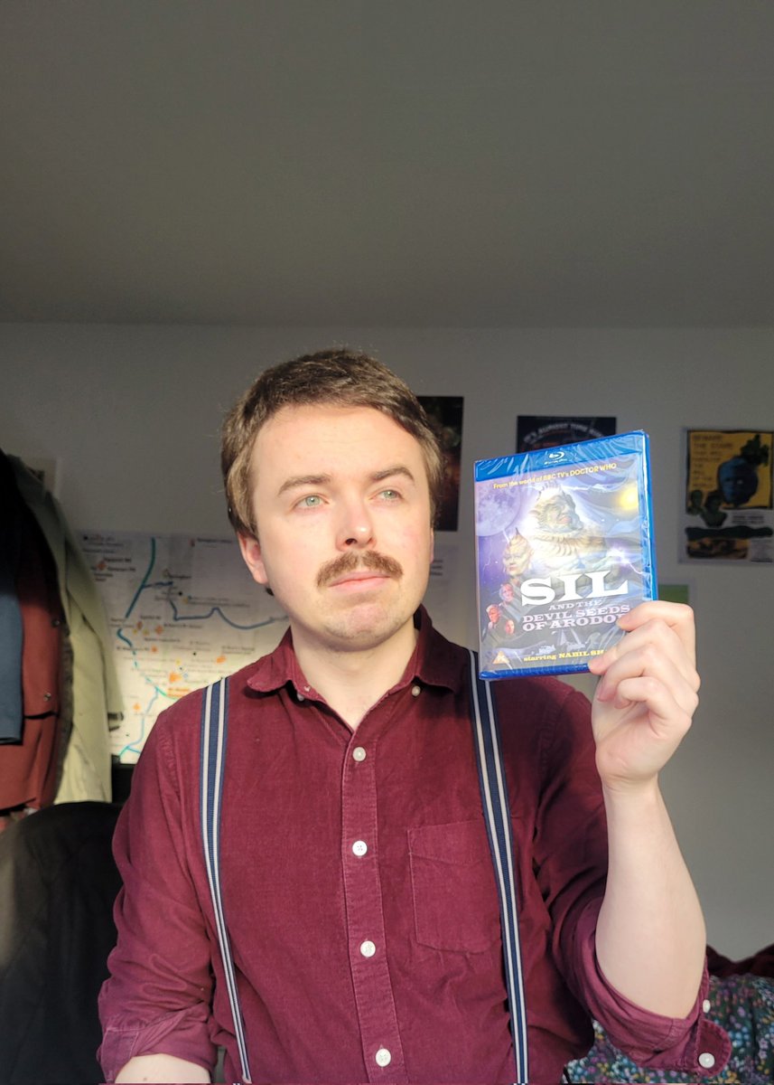 My favourite Jeremy Corbyn prop arrived in the post - a blu-ray of Sil and the Devil Seed of Arodor! 

Will try to have it on hand at my next stump speech #DoctorWho