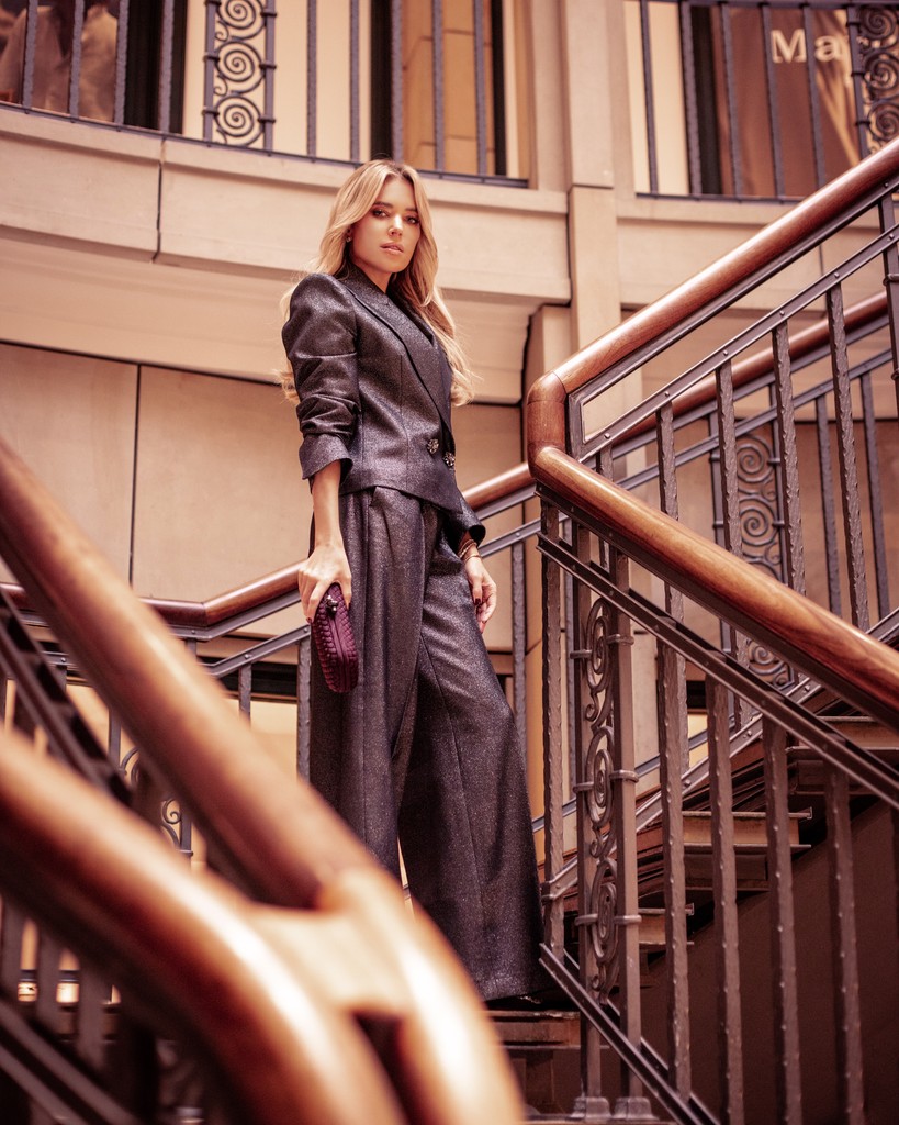 ✨ Lunching in sparkles because why wait for New Year’s Eve? 💫⁠