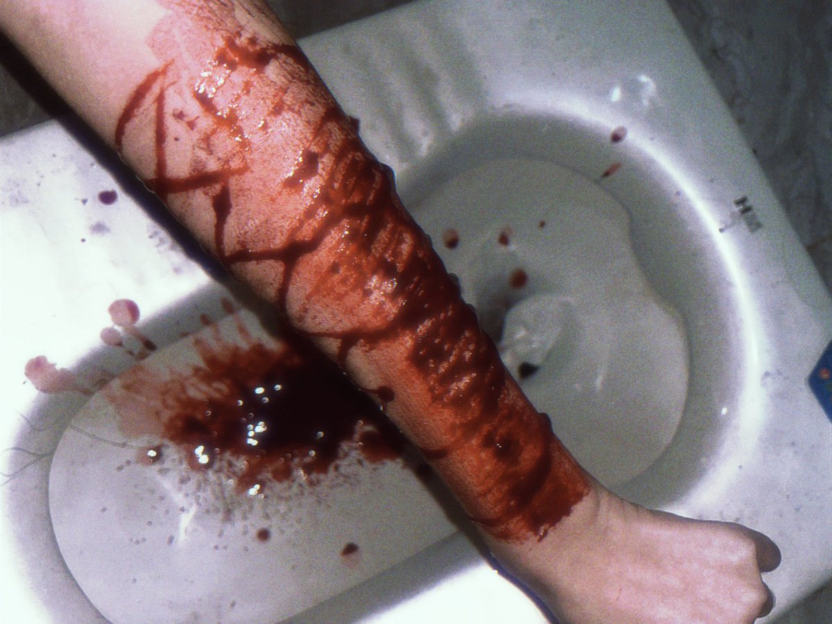 nanikole_ovo's tweet image. 酱酱˗ˋˏ( ´͈ ᗜ `͈ )ˎˊ˗#自伤 #自残