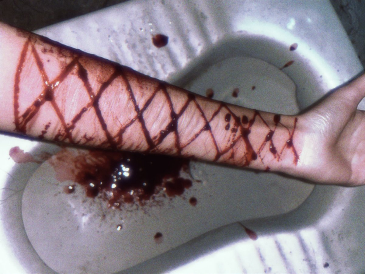 nanikole_ovo's tweet image. 酱酱˗ˋˏ( ´͈ ᗜ `͈ )ˎˊ˗#自伤 #自残