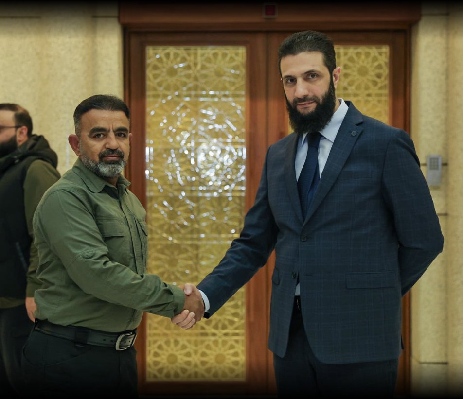 لقاء قيادة فرقة #المنتصر_بالله مع السيد أحمد الشرع قائد الإدارة العسكرية في سوريا لتوحيد الجهود الأمنية والعسكرية في ظل التحديات الراهنة و الآليات المقترحة لتعزيز الاستقرار وتحقيق الأمن في مختلف المناطق السورية