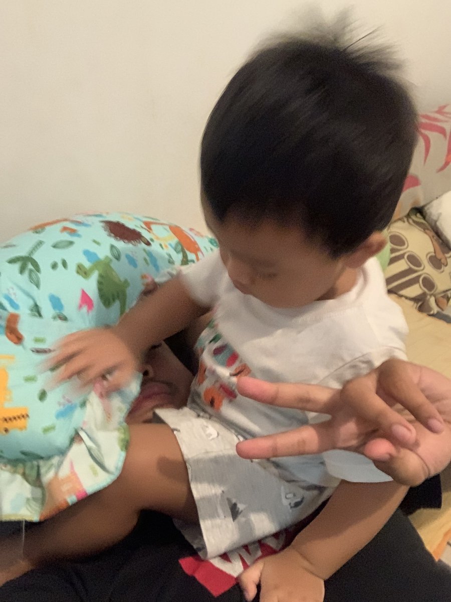 Gue kira lg rep-repan, eh ternyata ketindihan beneran