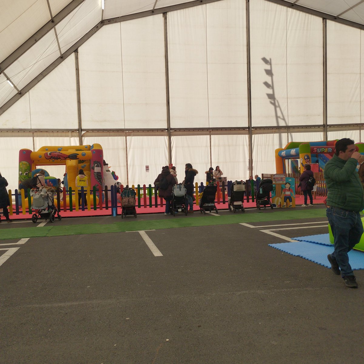 Esto es Santurtzi, Parque infantil de Navidad, es gratuito, <a href="/Ayto_Aranjuez/">Ayto. Aranjuez</a> tomen nota.