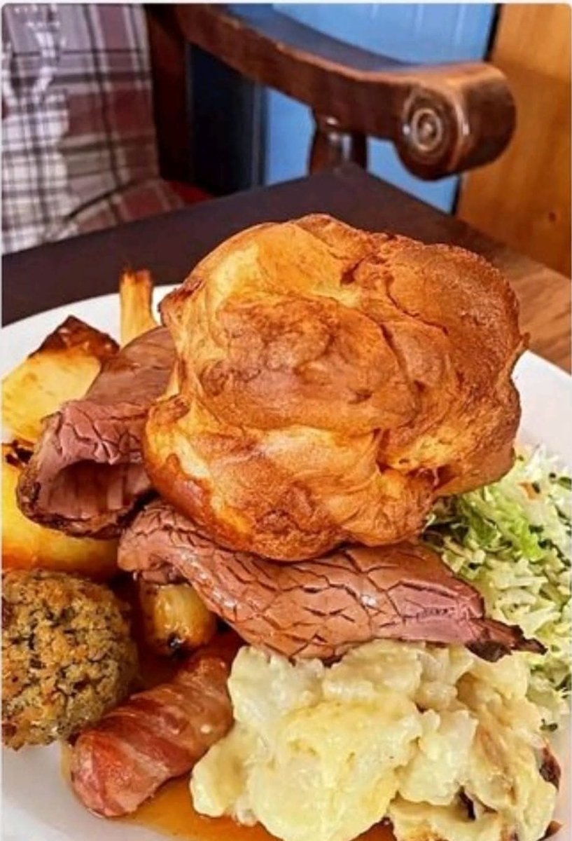 #sundayroast 12pm - 4pm 
<a href="/portlandarmssta/">Portland Arms St Albans</a>
