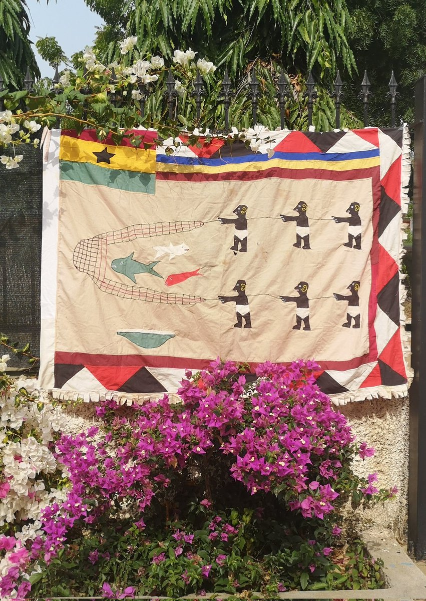 Frankaa of the day:
"Our enemies are like fish caught in a drag-net"

When there is unity; the Asafo company can conquer their enemies with ease together than alone 👌🏿