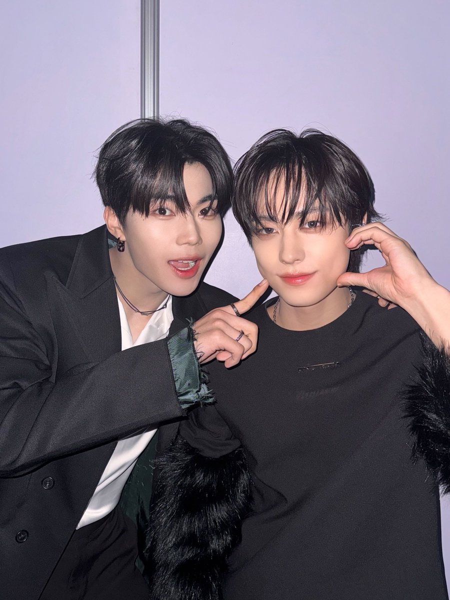 𝐺unwook. tweet media